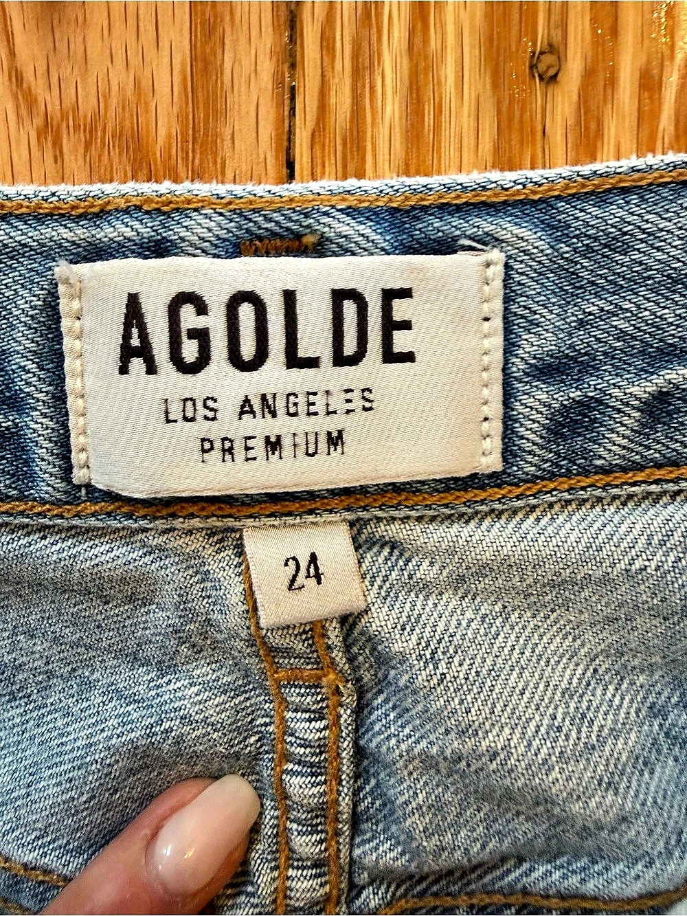 Agolde Riley High Rise Straight Crop High Rise Straight Leg Jean - Picture 7 of 8